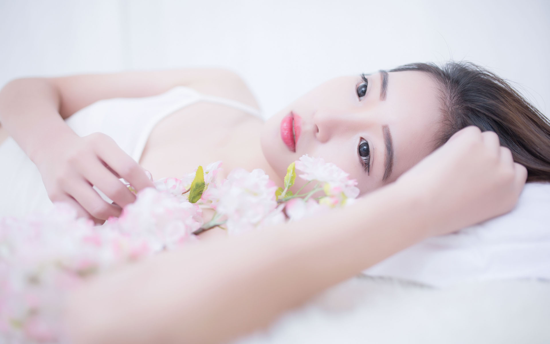 重回青瓦台 复苏经济 弥合社会裂痕 韩国新总统有哪些执政计划？